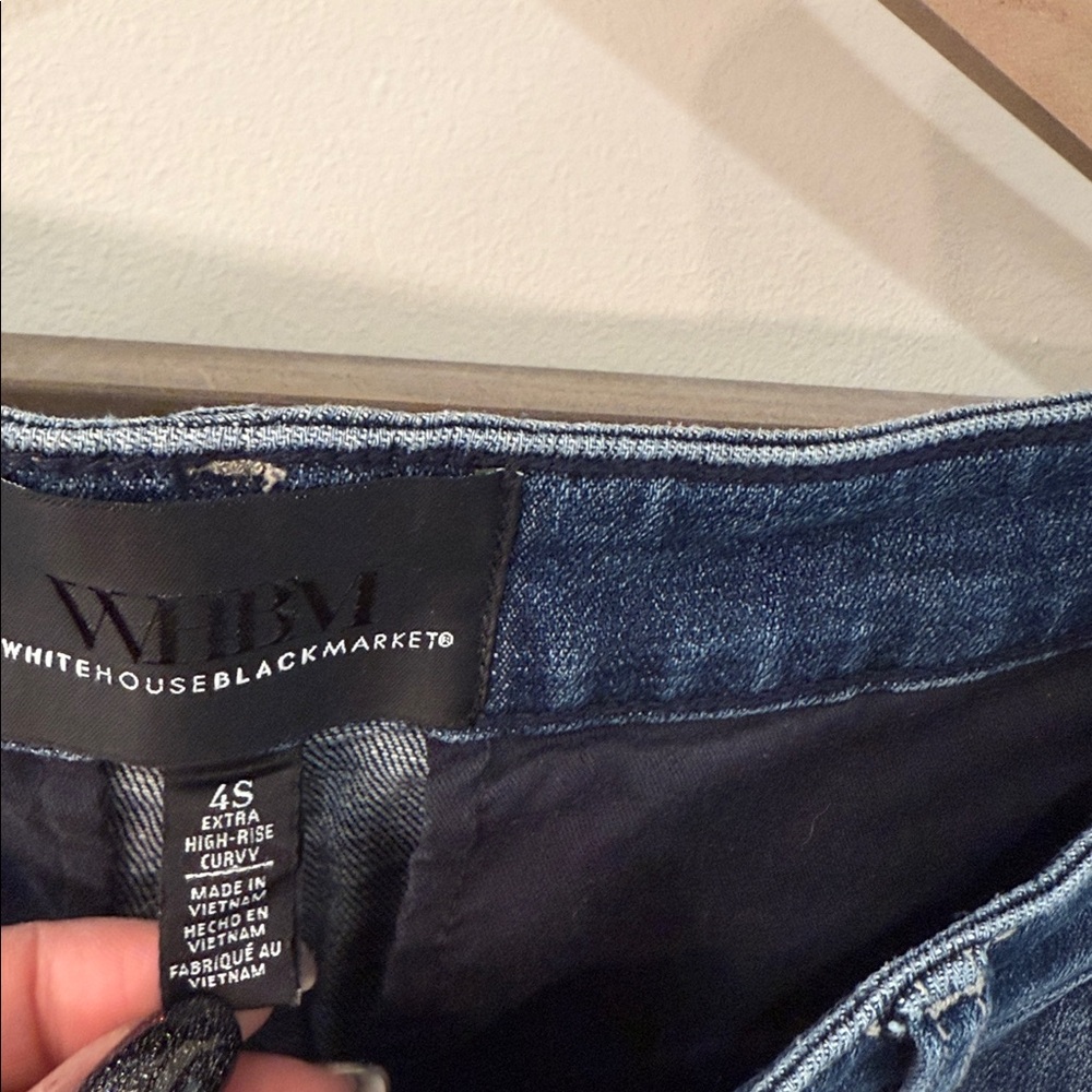 White House Black Market Extra High-Rise Curvey Wide Leg Everyday SOFT Jeans 👖 - Picture 4 of 9